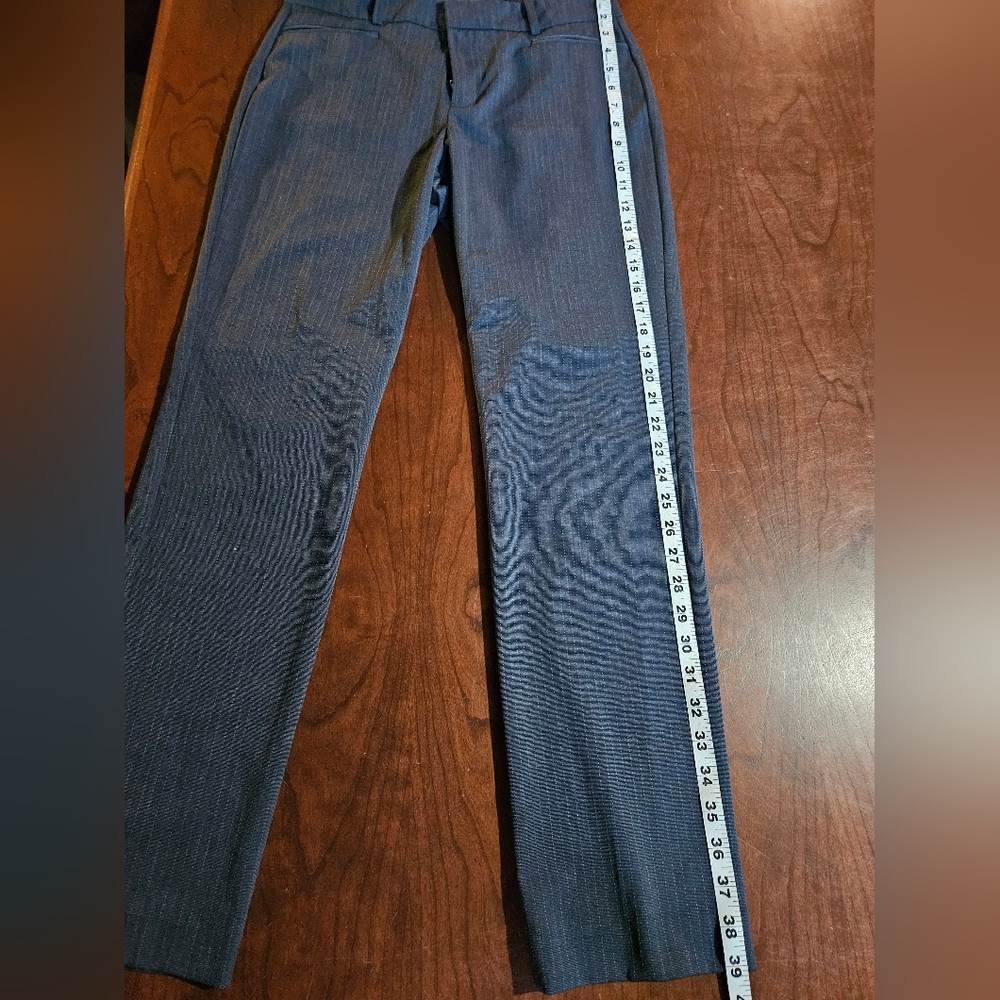 Calvin Klein Women's Blue Pinstripe Dress Slacks Size 4 - Picture 11 of 11
